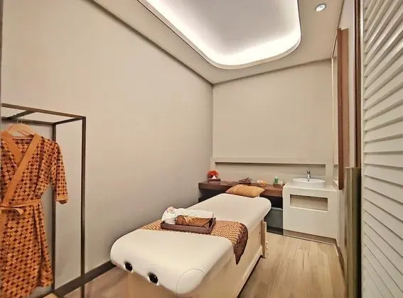 Swiss-Belhotel Solo - CHSE Certified - Spa