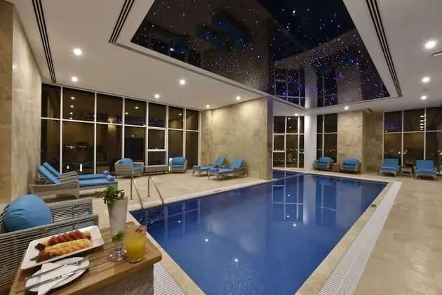 Swiss-Belsuites Admiral Juffair - Havuz