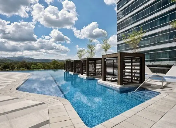 Swissotel Clark Philippines - Havuz