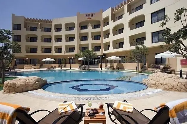 Swiss Inn Plaza - Havuz