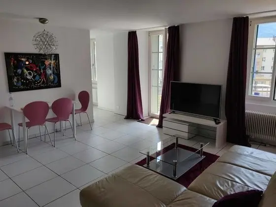Swiss Interlaken Apartment - Oda Düzeni