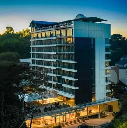 Swiss Lenana Mount Hotel