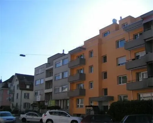 Swiss Star District 11 - Lobi