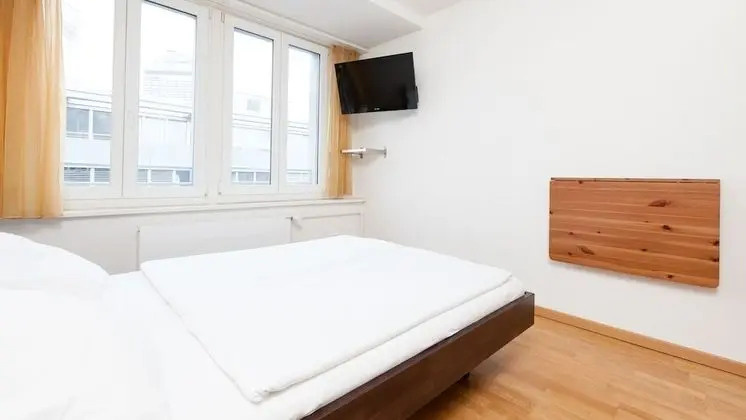 Swiss Star Guesthouse Oerlikon - Öne Çıkan Resim