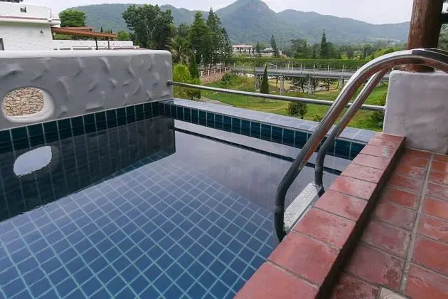 Swiss Valley Hip Resort - Havuz