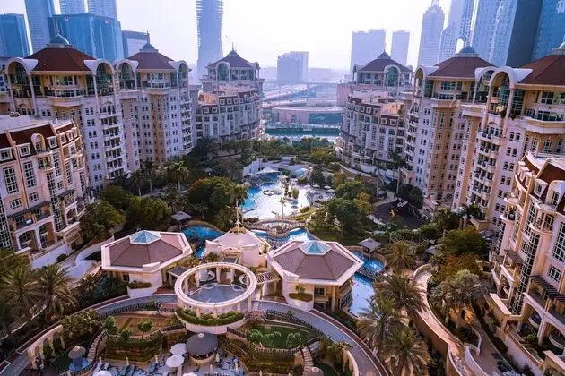 Swissôtel Al Murooj Dubai