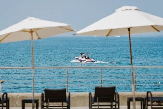 Swissôtel Resort Sochi Kamelia - Plaj