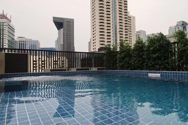 Syama Suite Sukhumvit 20 - Havuz