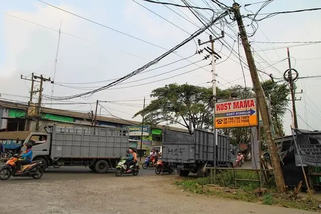 Hotel Syariah Mama Kutajaya Pasar Kemis - Dış Mekan