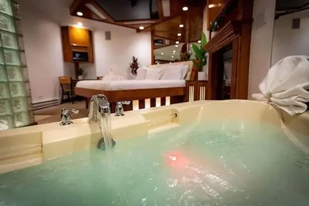 Sybaris Pool Suites - Oda Düzeni
