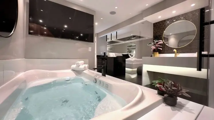 Sybaris Pool Suites - Öne Çıkan Resim