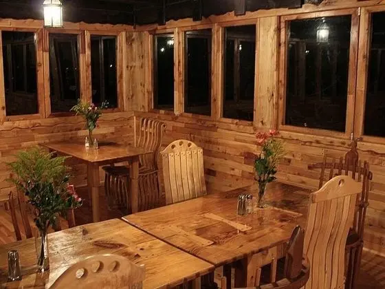 Sycamore Avenue Treehouses - Yerinde Yemek