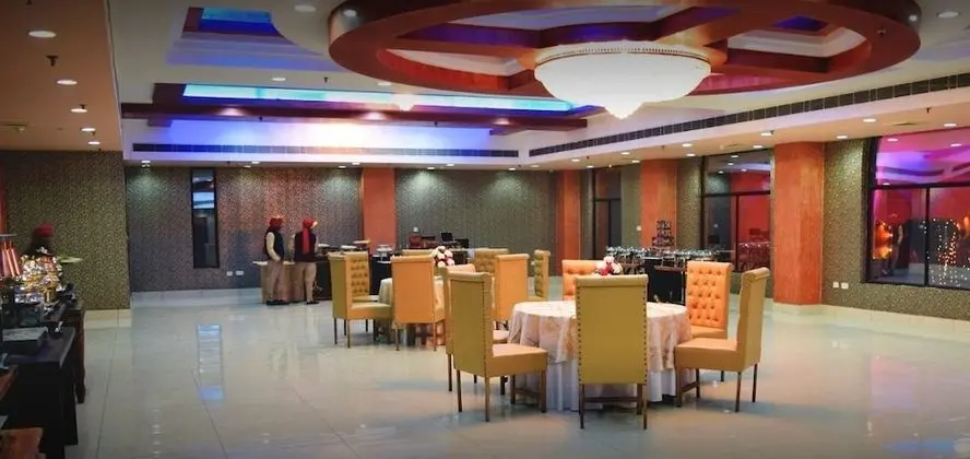 Sydney Grand Hotel & Resort - Yerinde Yemek