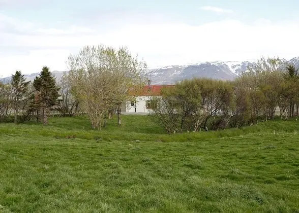 Syðra-Skörðugil Guesthouse