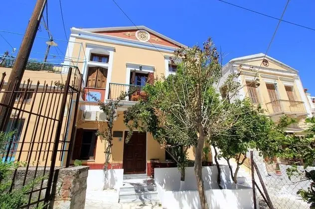 Symi Center