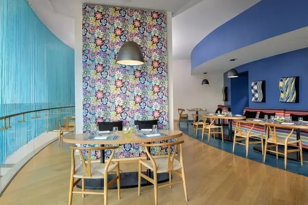 Symphony Style Hotel Kuwait - Yerinde Yemek