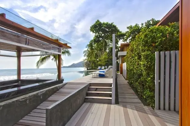 Synergy Samui - Plaj