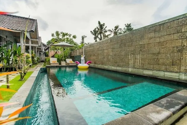 The Syron Huts Lembongan - Havuz