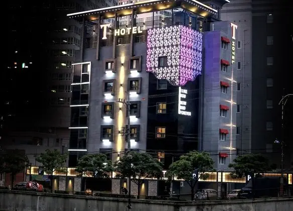 T Hotel