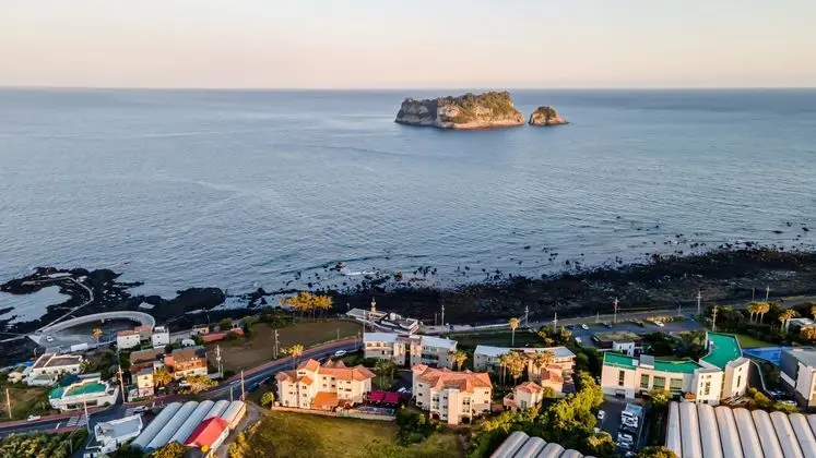 T Island Resort - Plaj