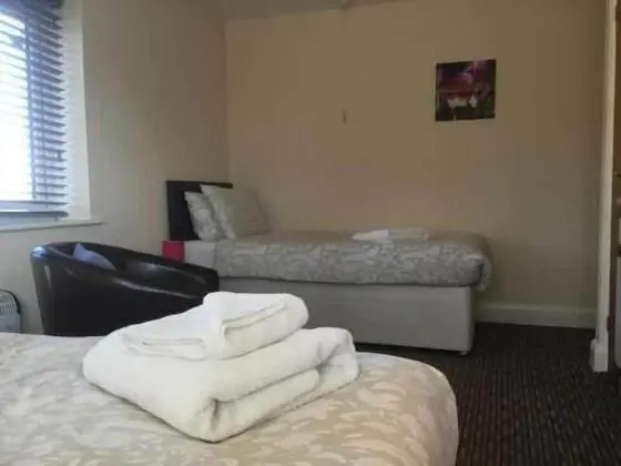 T & J Motel - Oda