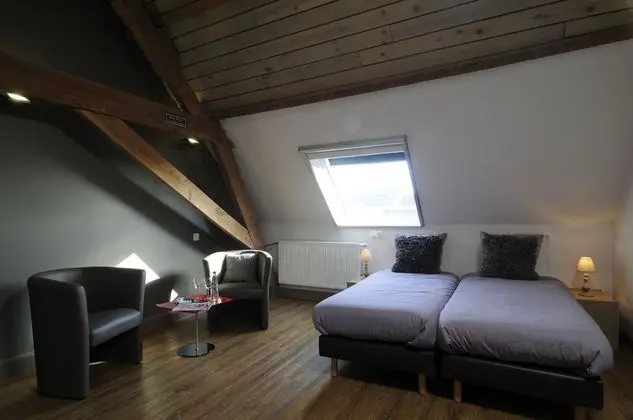 't Oud gemeentehuis Poelkapelle - Oda