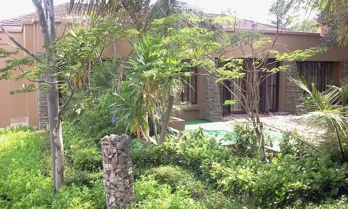 T.Recall Guest House