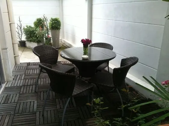 T Series Place Serviced Apartment - Dış Mekan