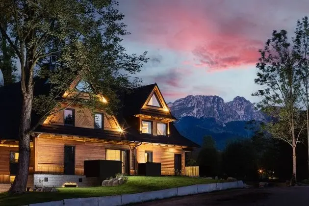 Villa T