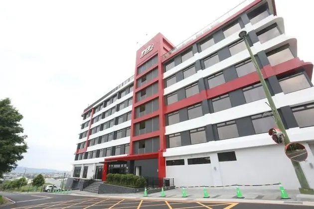 T11 T12 Hotel
