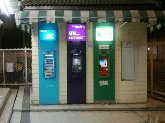 T8 Guest House Don Mueang Challenger - Dış Mekan