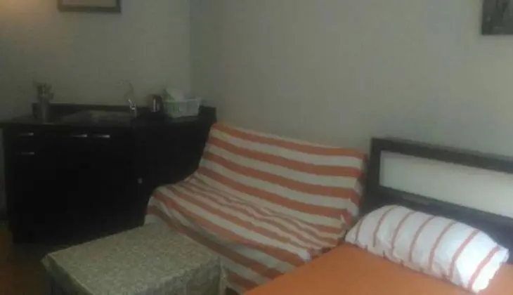 T8 Guest House Don Mueang Challenger Triple Room