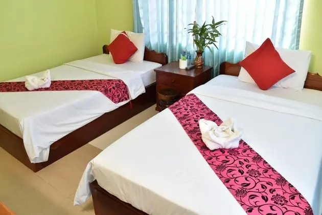Ta Som Guesthouse  Tour Services
