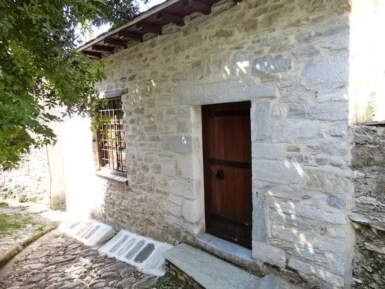 Ta Xelidonakia - Dış Mekan