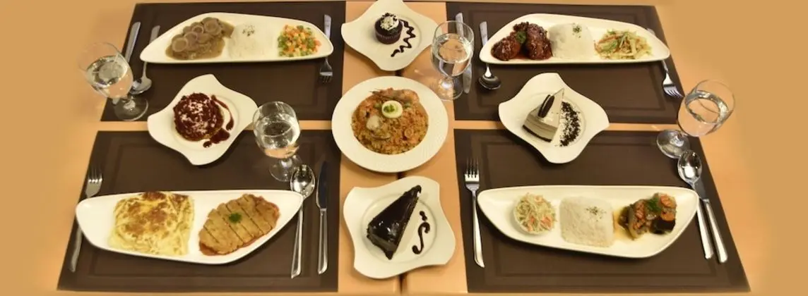Tacloban Plaza Hotel - Yerinde Yemek