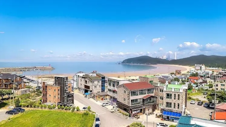 Taean Badaneomeo Pension