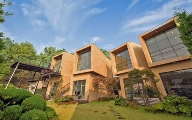 Taean Bohemia Village Pension