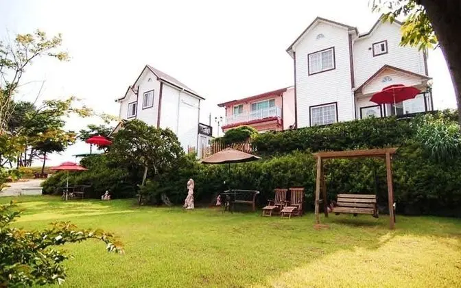 Taean Mongsanpo Pension