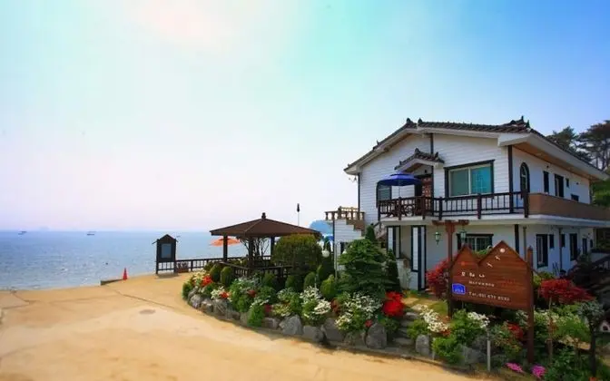 Taean Morwenna Pension
