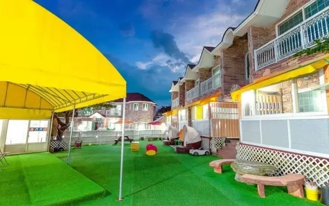 Taean Puppy Land Pension