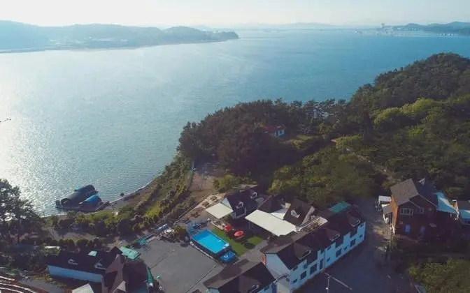 Taean Red Pension