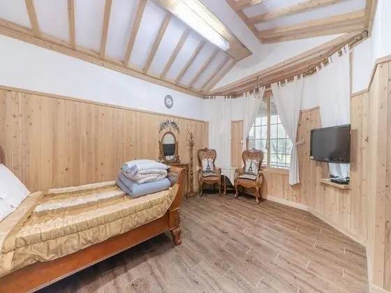 Taean Seip Clover Pension