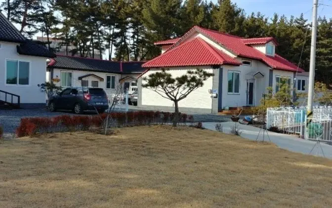 Taean Solbat Pension