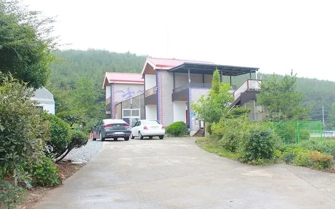 Taean Tree Pine Pension and Guest House