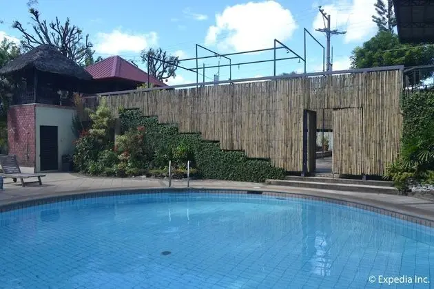 Tagaytay Country Hotel - Havuz