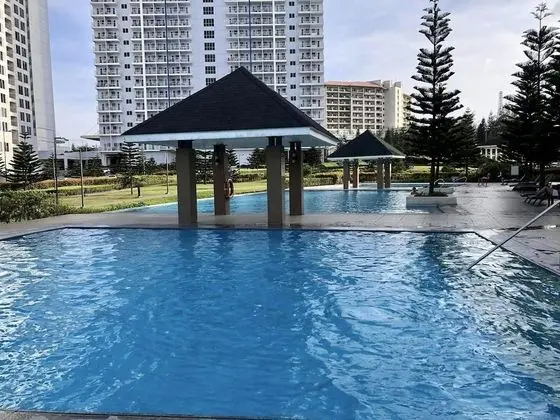 Tagaytay Garden View Suites - Havuz