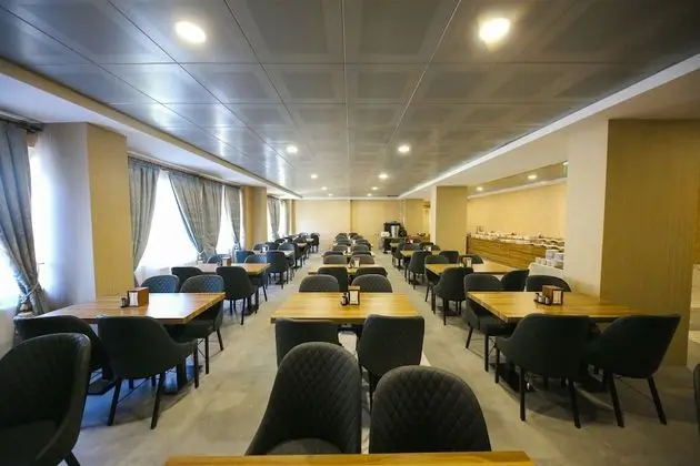 Taht Palace Hotel - Yerinde Yemek