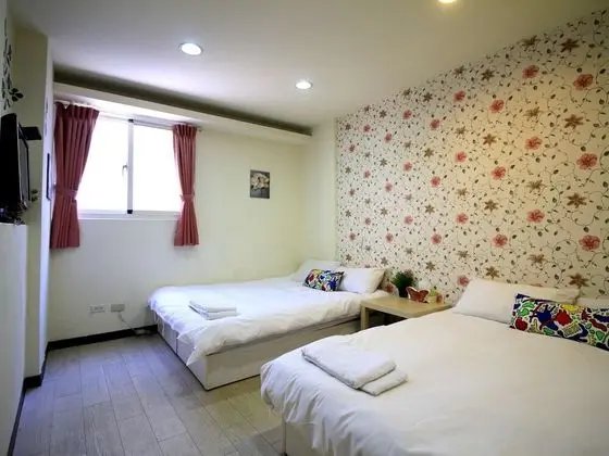 Taichung Fengjia Box 1
