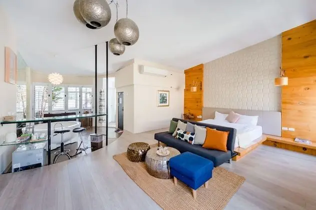 Tainan Weshare Hotel