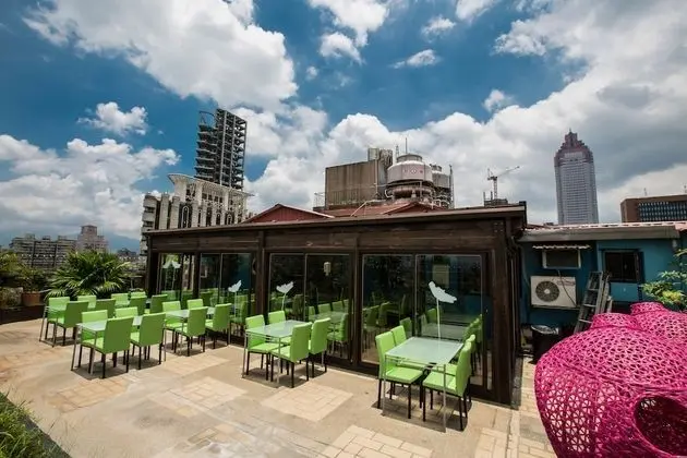 Taipei Hotel Zoo